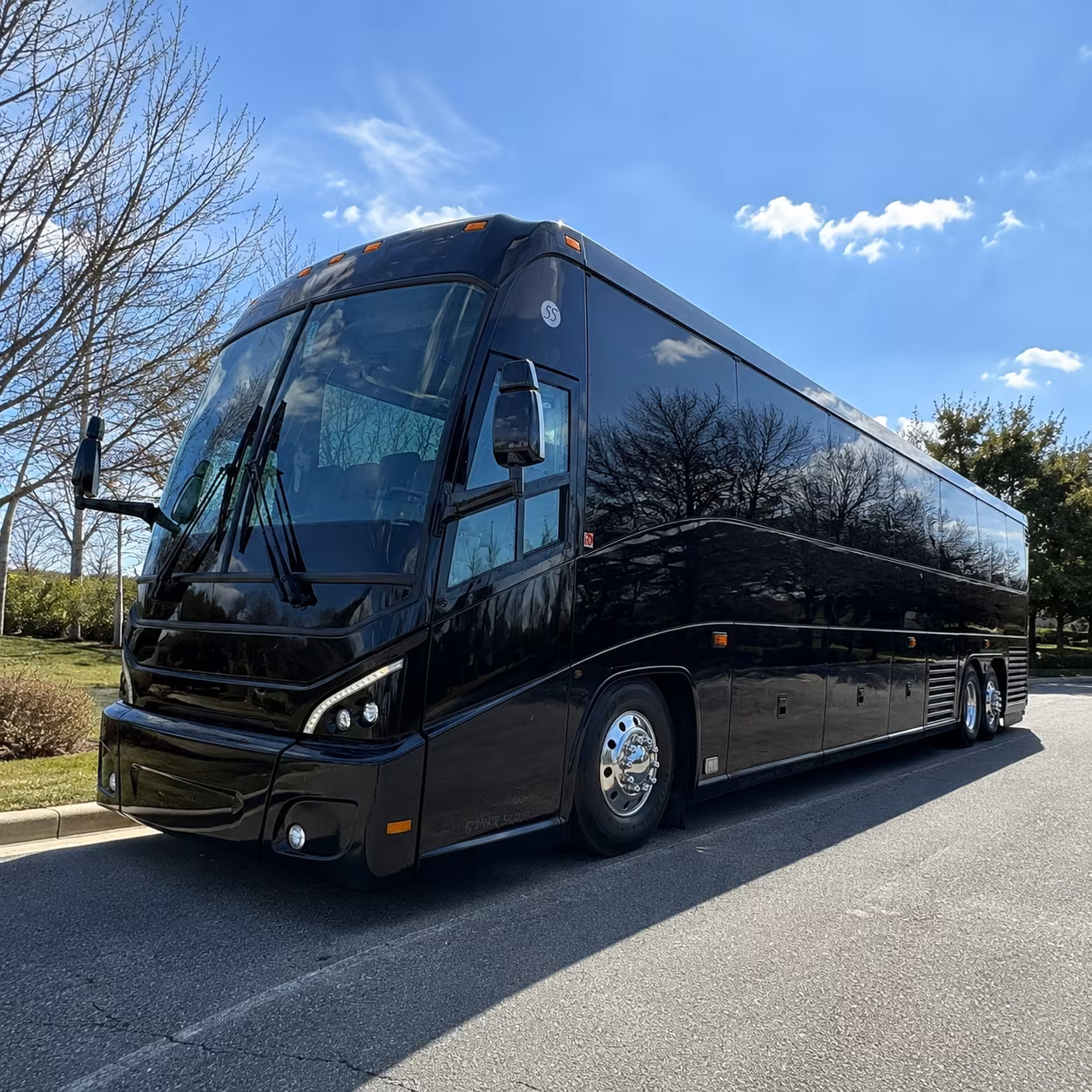 bus rentals for arden hills and maplewood employers along mn 36