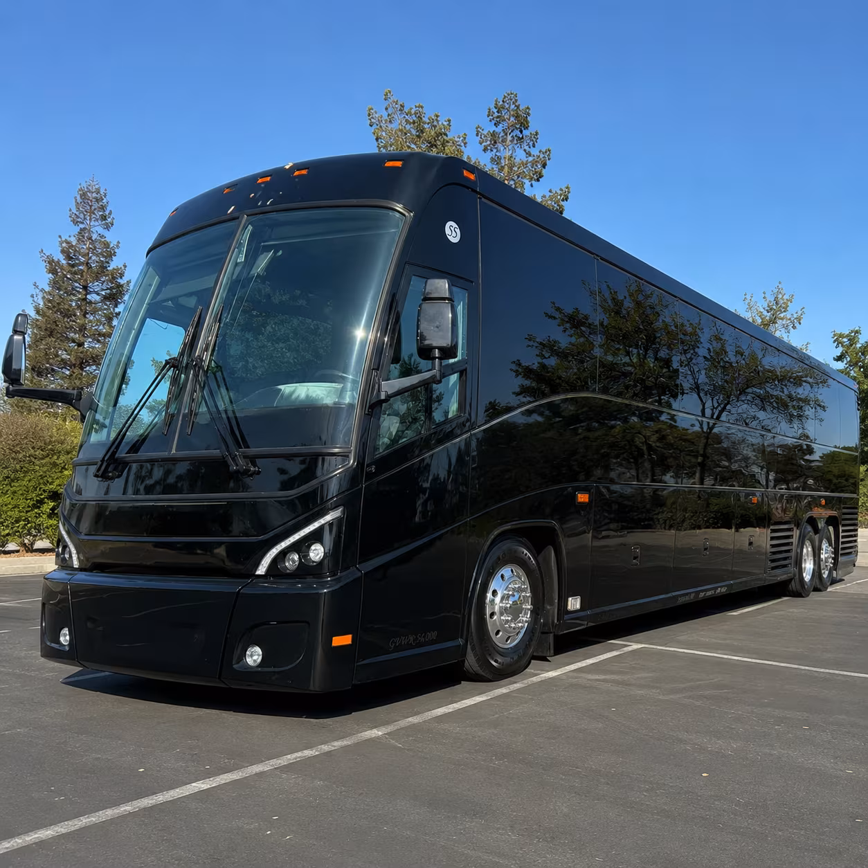 long distance bus rentals from st paul to chicago and milwaukee