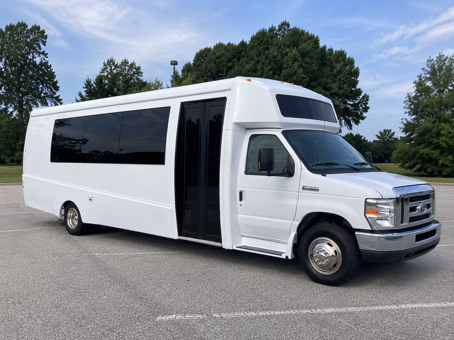 st paul 18 passenger party bus