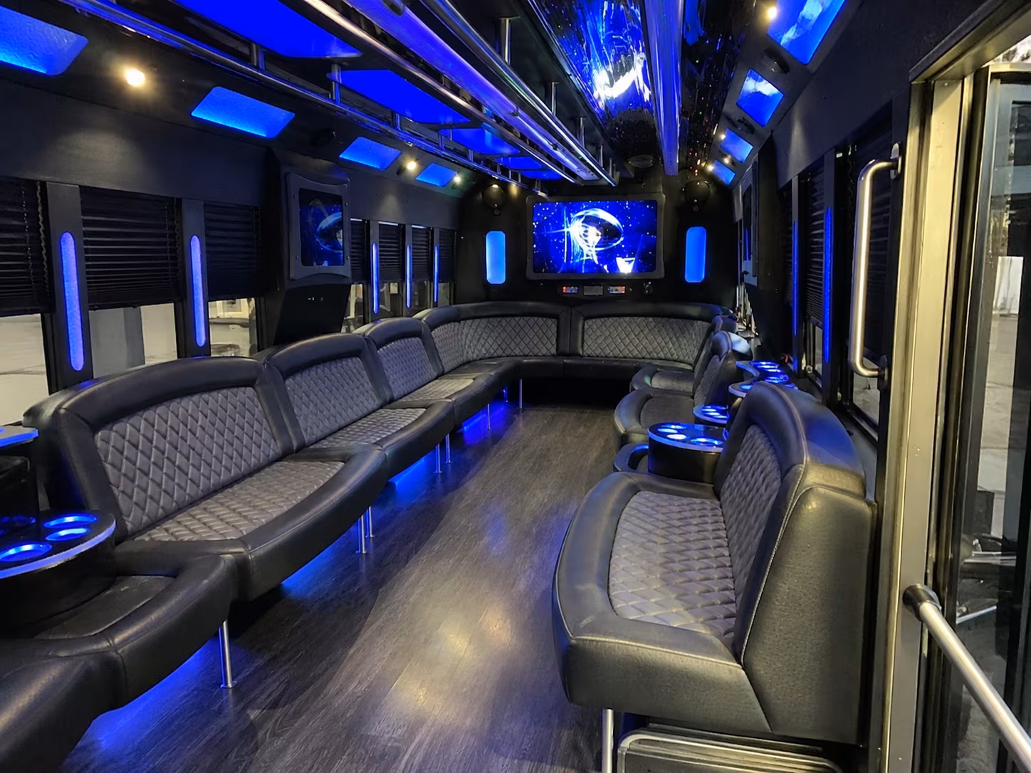 st paul 28 passenger party bus interior