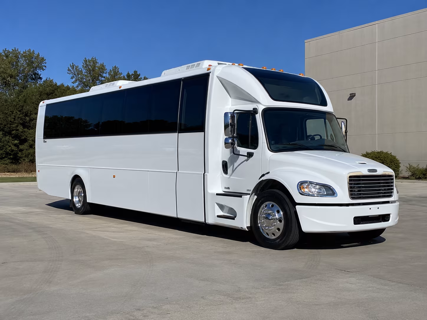 st paul 28 passenger party bus